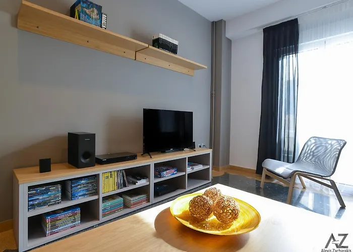 Phaedra Apartment